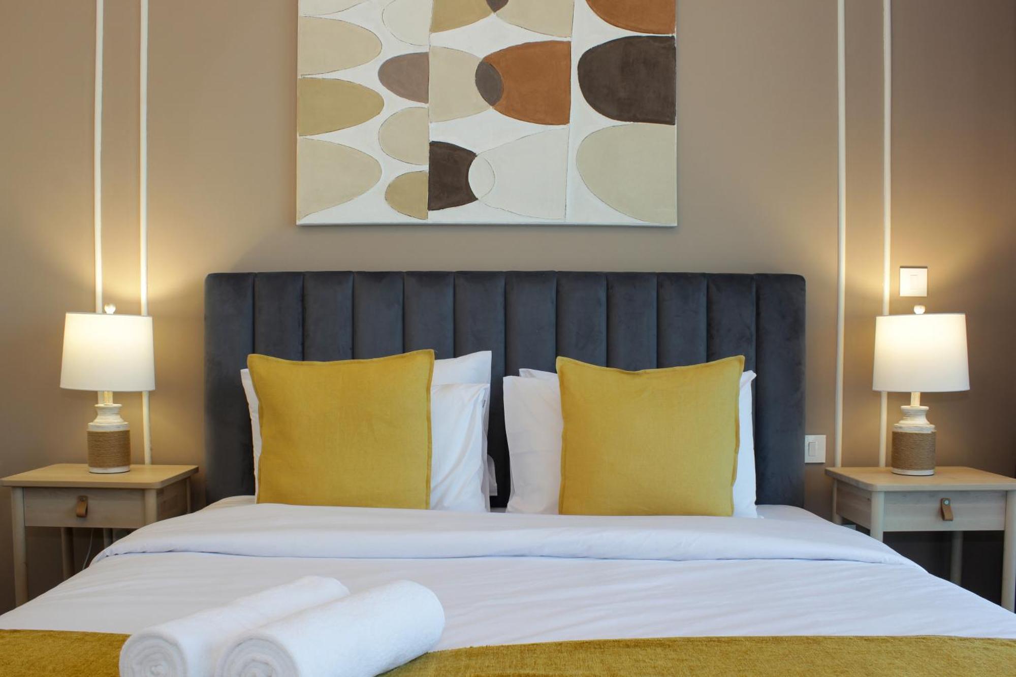 Rh -skyline Serenity, High-floor Oasis In Downtown, Walk To Burj Khalifa Apartment *